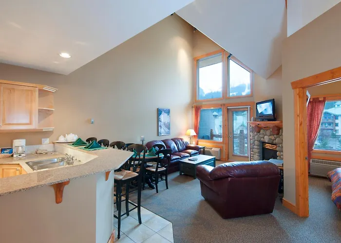 Lizard Creek Lodge